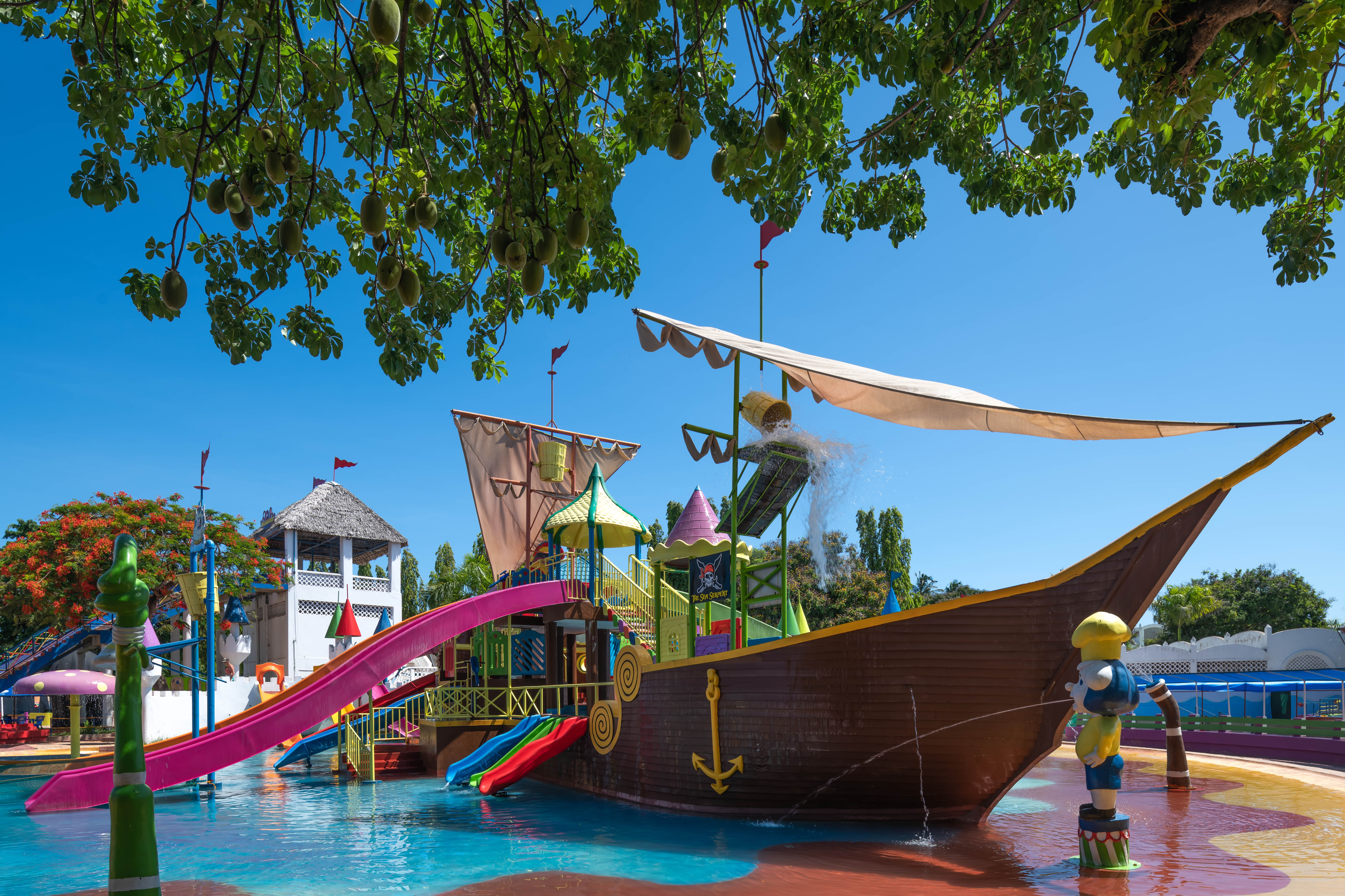 Kunduchi Wet "N" Wild Water Park 3